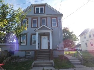 1126 Drake Ave #1F, Roselle, NJ 07203