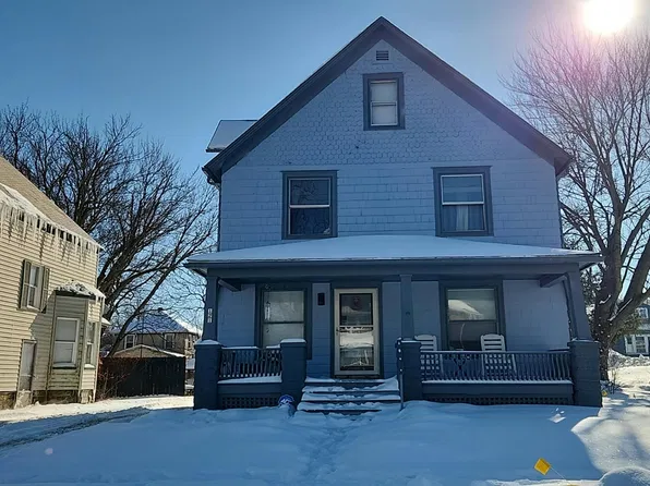 121 Bell Ave, Elyria, OH 44035