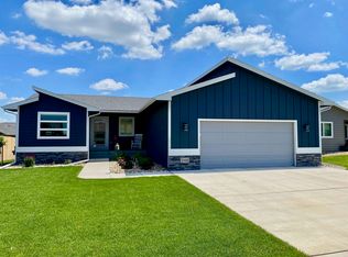2502 Colton Ave, Yankton, SD 57078