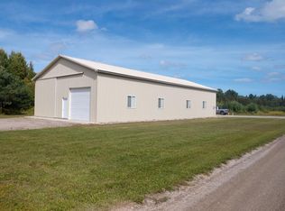8921 Swan Pointe Dr, Cheboygan, MI 49721