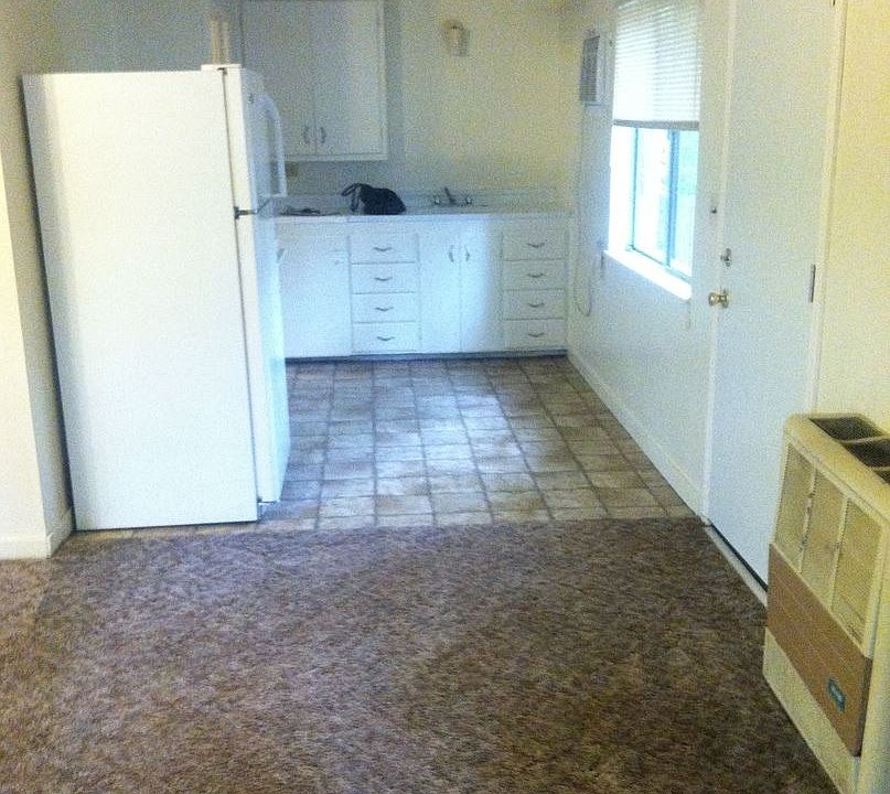 2nd image of 1571 Wagstaff Rd Unit 3
