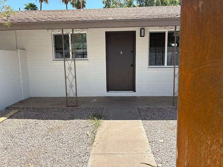 1867 E University Dr — Photo 14