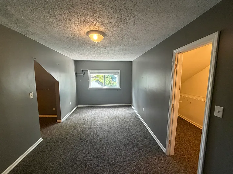 176 Ardmore Dr — Photo 17