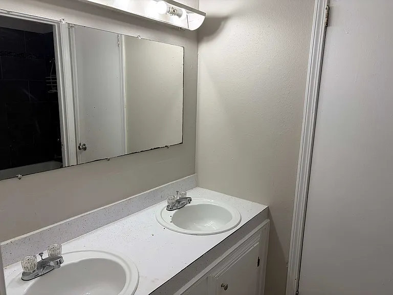 7640 Portland Dr — Photo 7