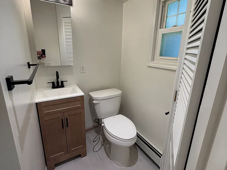18 Lakeview Rd #B — Photo 17
