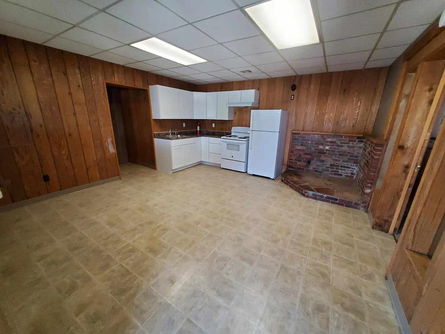 1 bed, 400 sqft, $600 — Photo 3