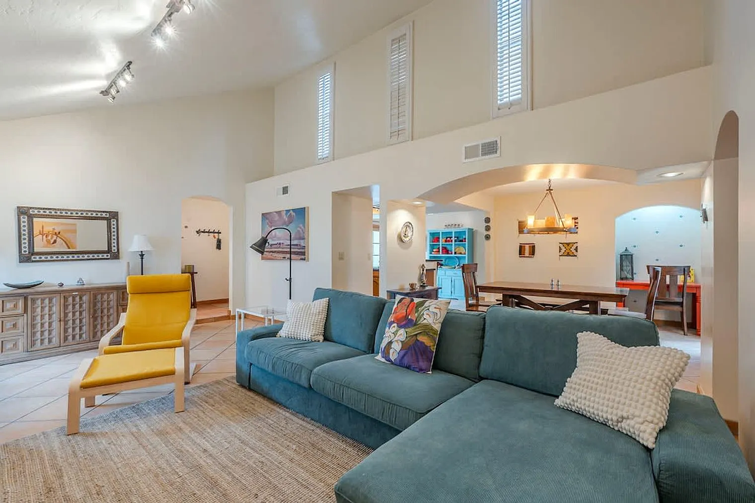 3 bed, 2.0 bath, $3,289 — Photo 1