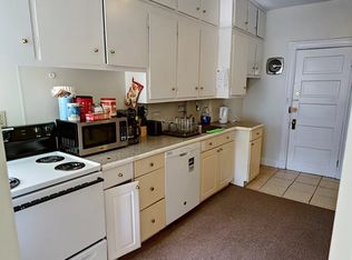 1232 Beacon St APT 3A, Brookline, MA 02446