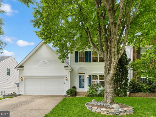 8 Candleridge Ct, Stafford, VA 22554
