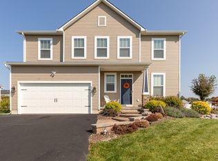 8502 Dorothys Garden Pl, Clay, NY 13041