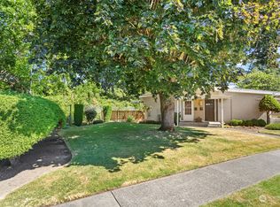 349 7th Pl SE APT 1, Puyallup, WA 98372