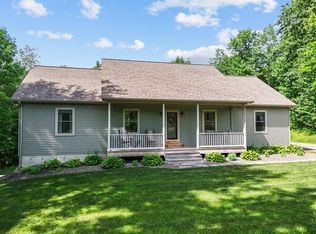 33 Rowe Ln, Oakland, ME 04963