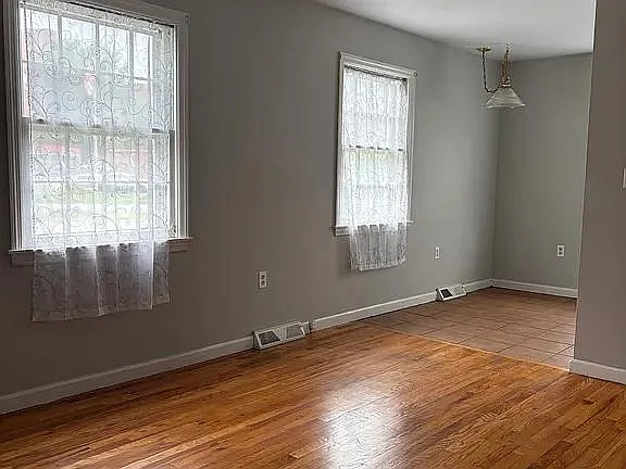 1676 Western Ave #1B — Photo 6