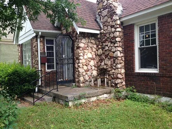 1724 Crump Ave — Photo 2
