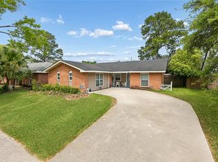 5700 Albany Ct, New Orleans, LA 70131