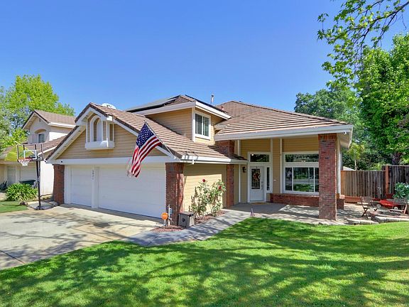2nd image of 5831 Pebble Creek Dr
