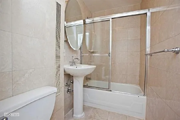 Rented by Citi Habitats | media 31