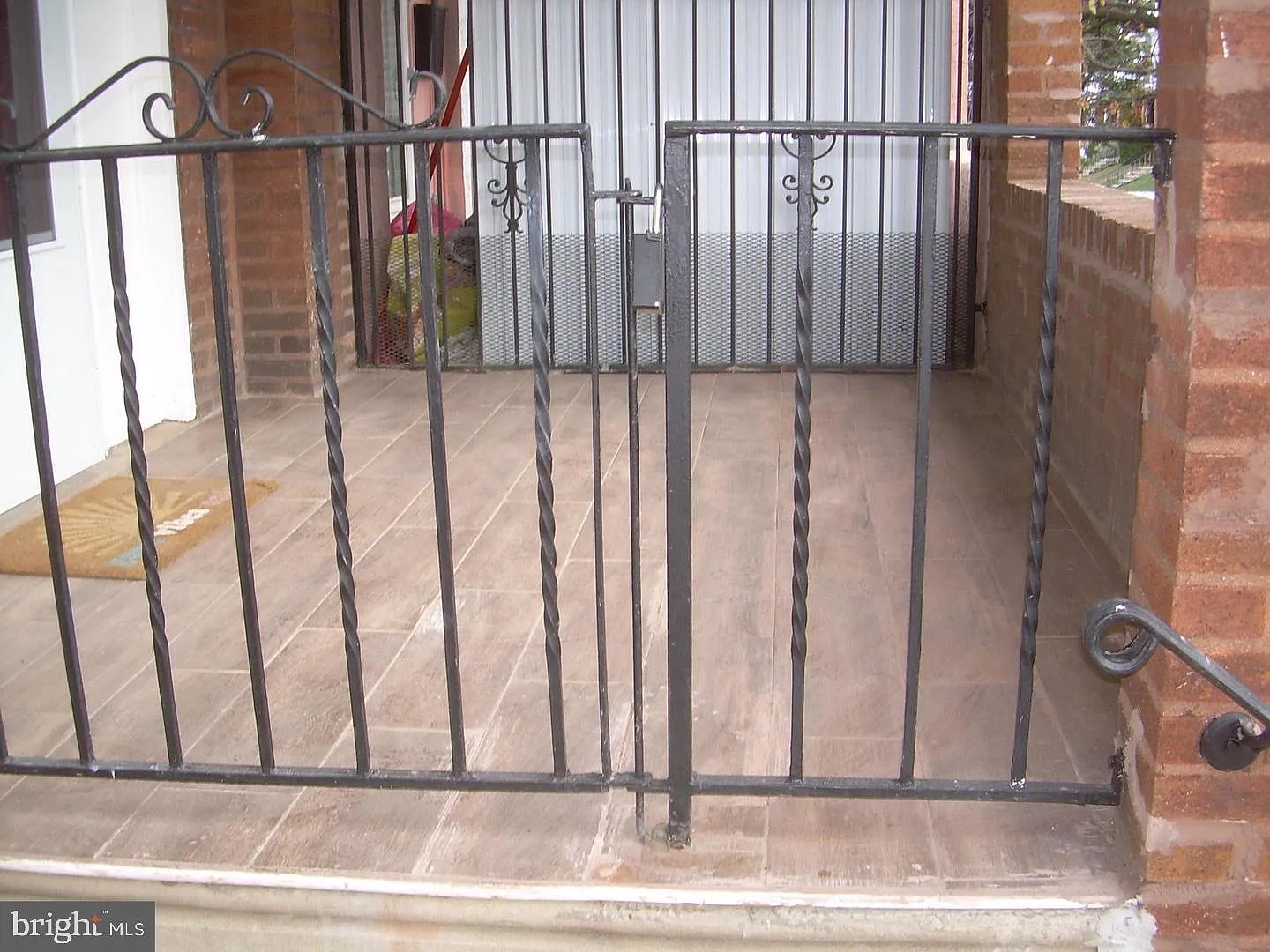 3 bed, 1109 sqft, $1,600 — Photo 2