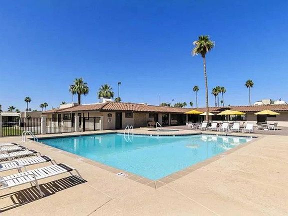 4th image of 400 W Baseline Rd #252