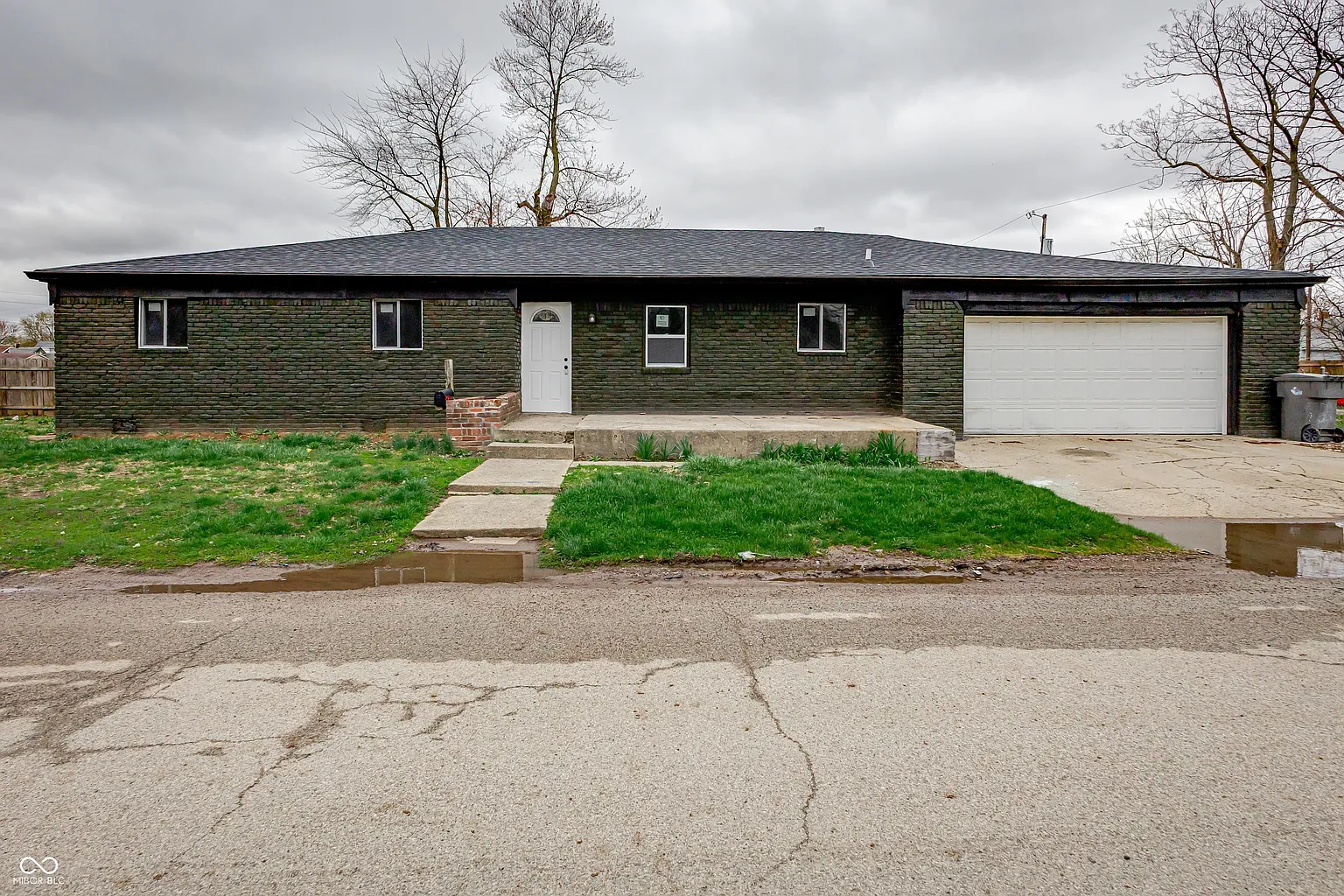 2134 Dawson St photo 1
