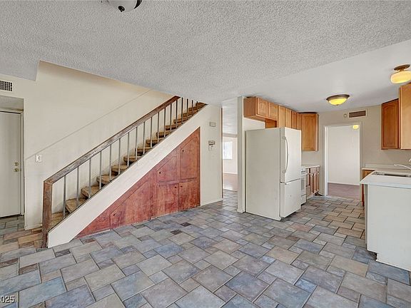 5th image of 7020 Paddington Way