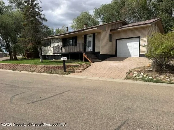 1903 Frontier Dr, Craig, CO 81625