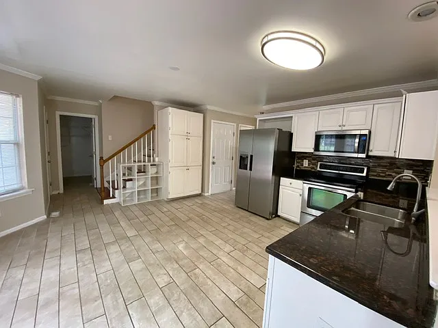 202 Alderston Way — Photo 9
