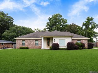 242 W Buffwood Dr, Baker, LA 70714