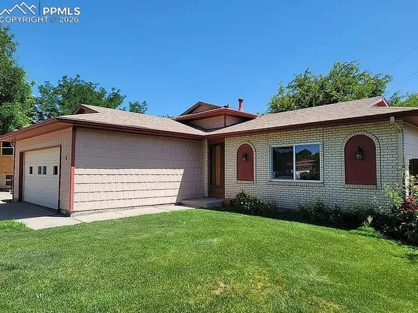 4 Noble Ct, Pueblo, CO 81005