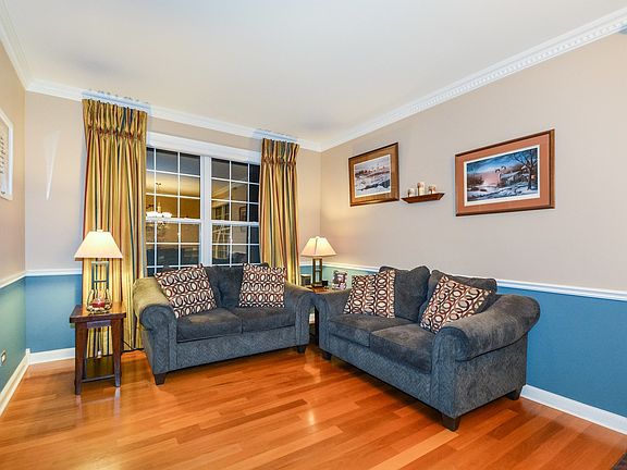 4th image of 25036 Abbey Ln