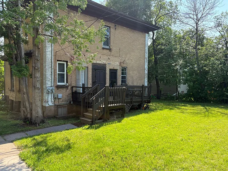 4329-4331 E Superior St — Photo 10