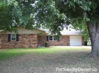 113 E Cool Spgs, Rush Springs, OK 73082