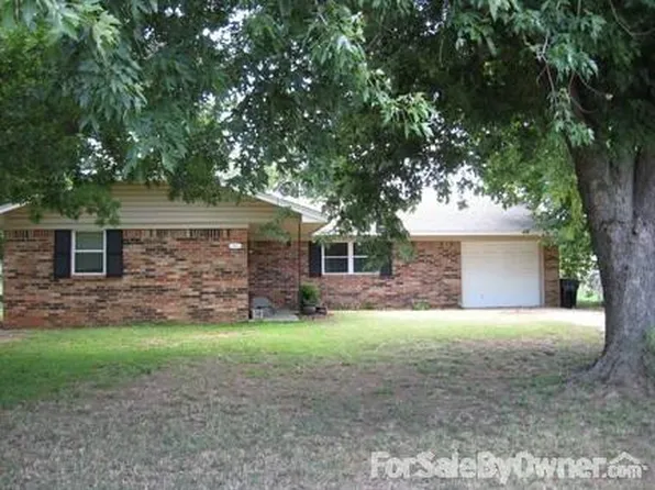 113 E Cool Spgs, Rush Springs, OK 73082