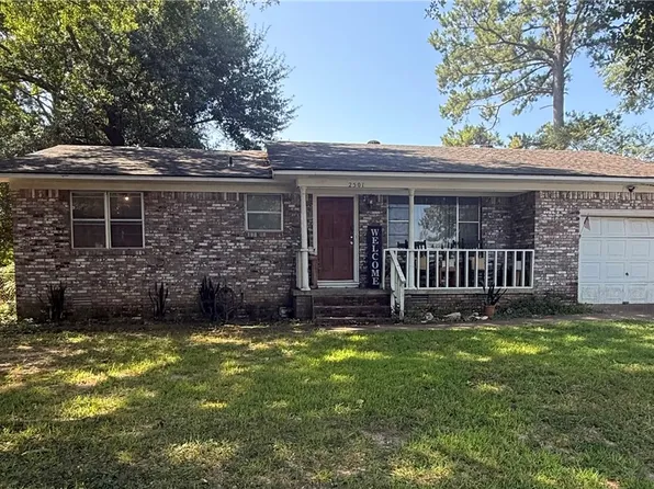 2501 W 2nd St, Russellville, AR 72801