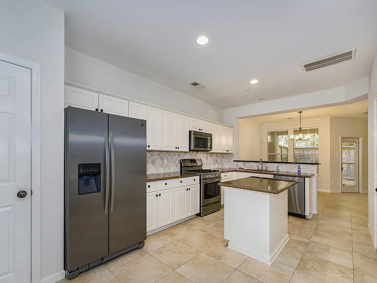 158 N Magnolia Pond Pl — Photo 7
