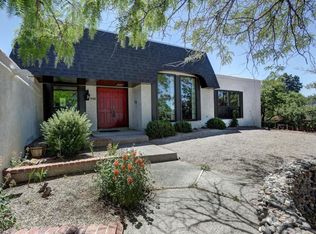 4700 Glenwood Hills Dr NE, Albuquerque, NM 87111