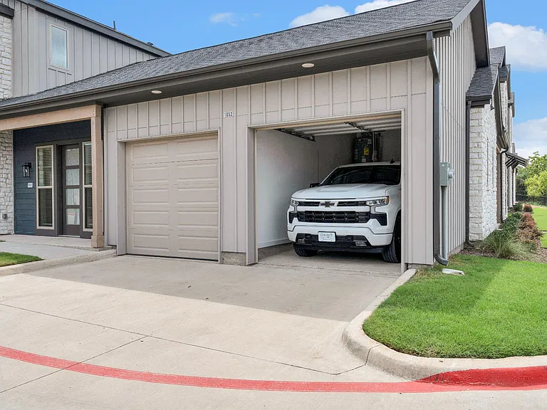 Texas Sized Single Car Garages