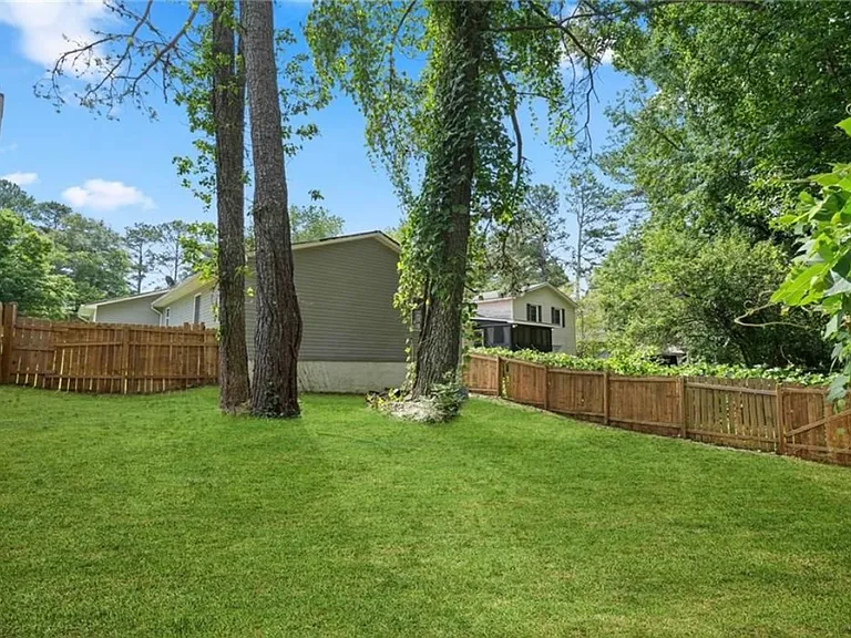 6355 Ascot Ln — Photo 26