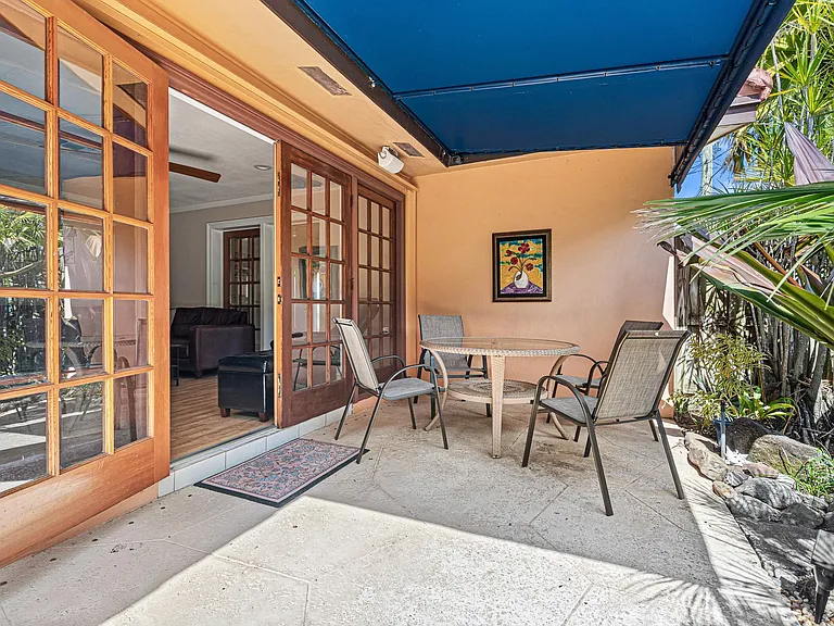 708 NW 6th Dr — Photo 47