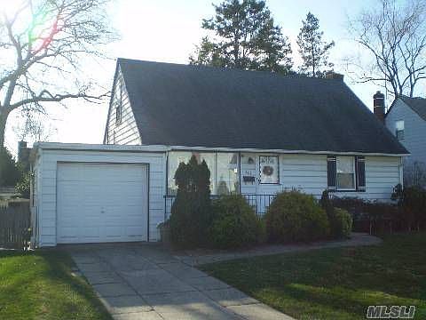 2nd image of 248 Jerusalem Ave