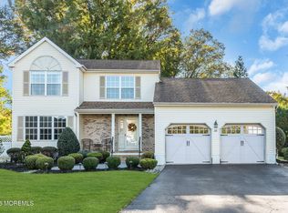 38 Hyer Court, Aberdeen, NJ 07747