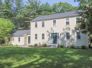 282 Perkins Row, Topsfield, MA 01983
