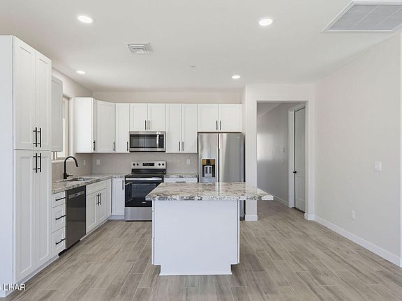 3rd image of 3080 Arapaho Dr #122