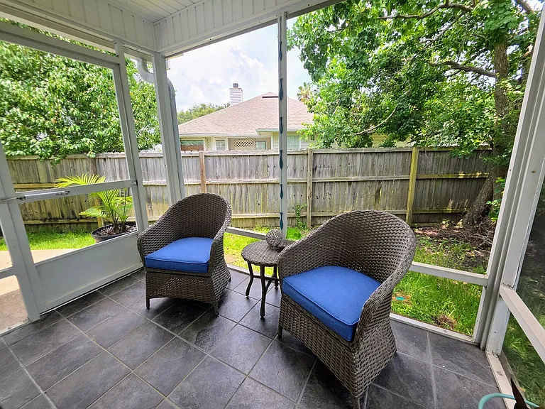 949 Osprey Ct — Photo 41