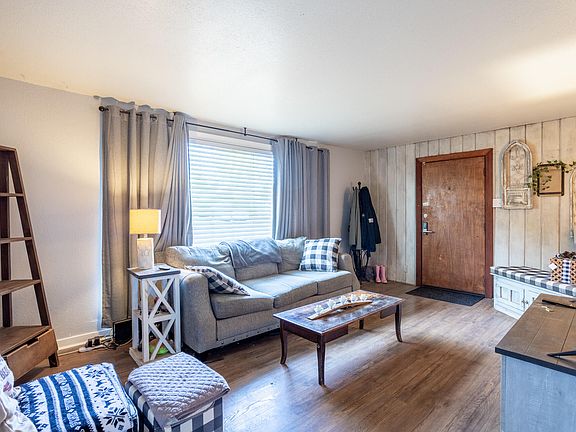 4th image of 2855 Irwin Rd