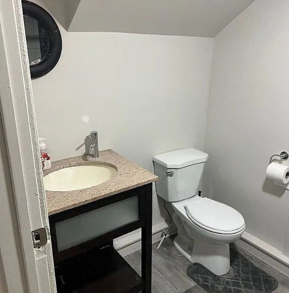2 McKenzie St #2 — Photo 12