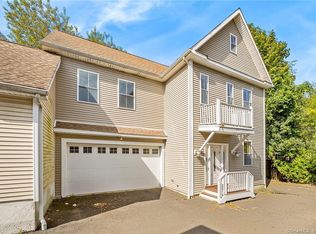 17 Ryan Ave #B, Norwalk, CT 06854