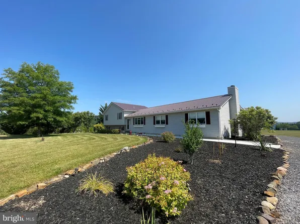 165 Paradise Rd, Augusta, WV 26704