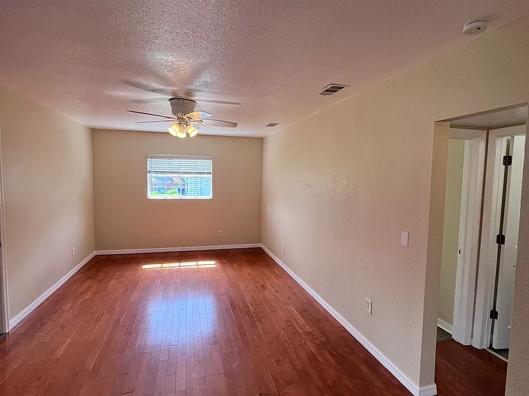 3010 Oaklawn Ave — Photo 4
