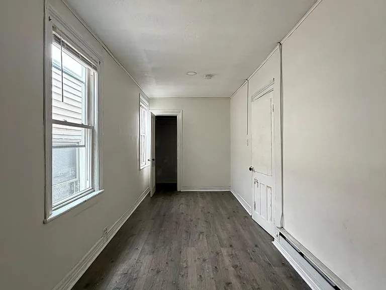 46 Clifton St #2 — Photo 3